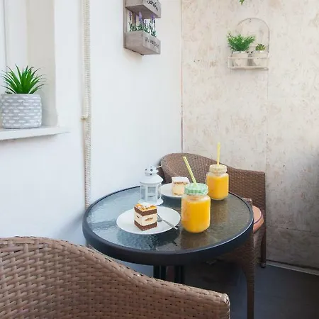 Royal View Apartment