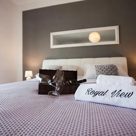 Royal View Apartment