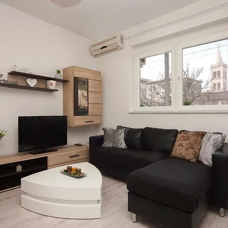 Royal View Apartament *